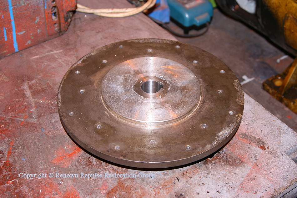 Fan centre plate from traction motor blower