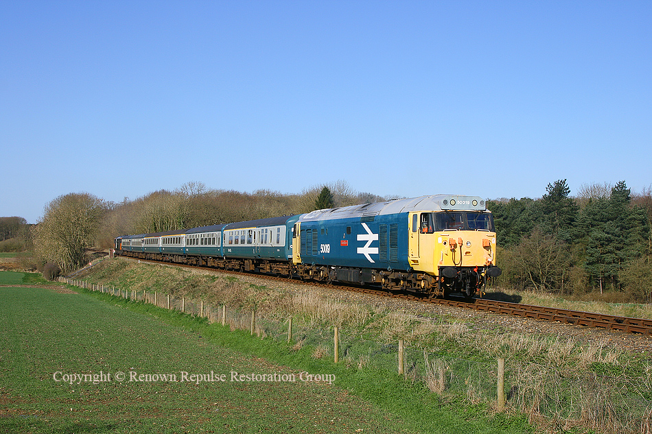 50019 at Crownthorpe on the Mid Norfolk Railway