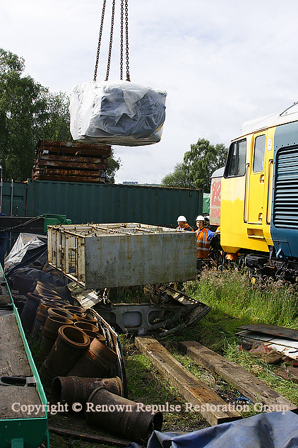 Offloading a traction motor